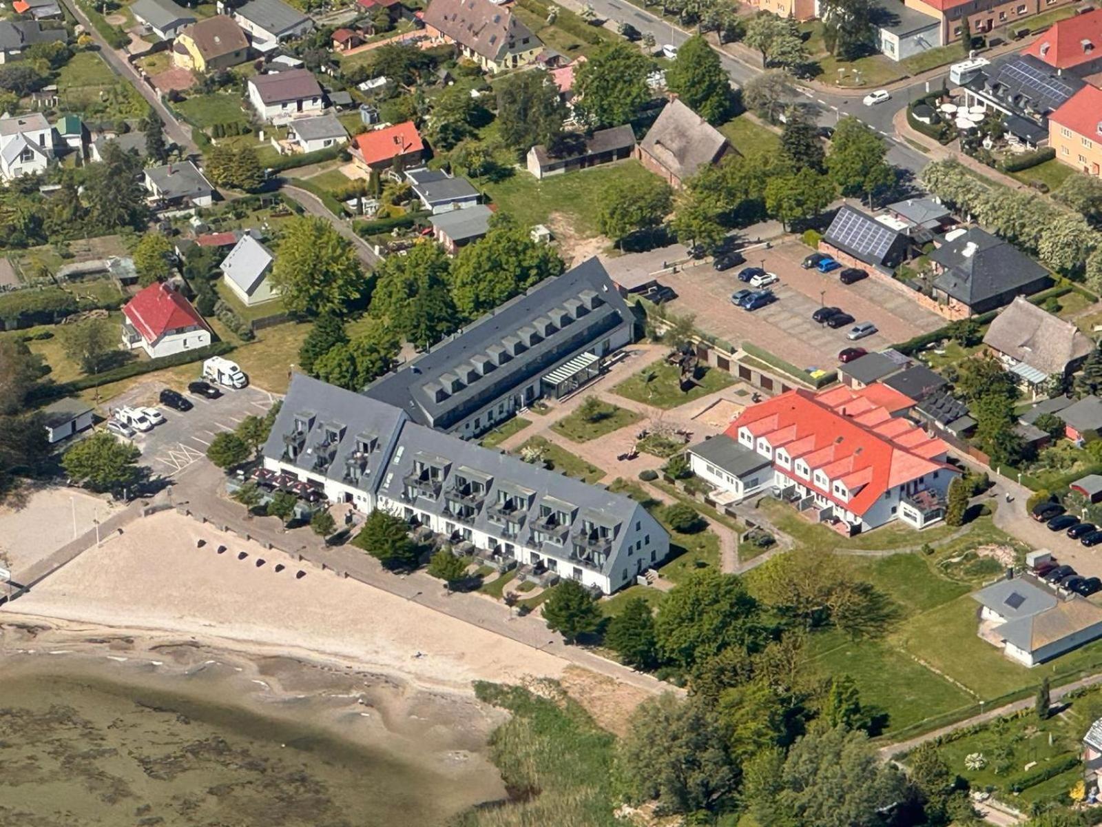 App 8O Grosser Tag Am Meer Mit Wasserblick 德兰斯克 外观 照片